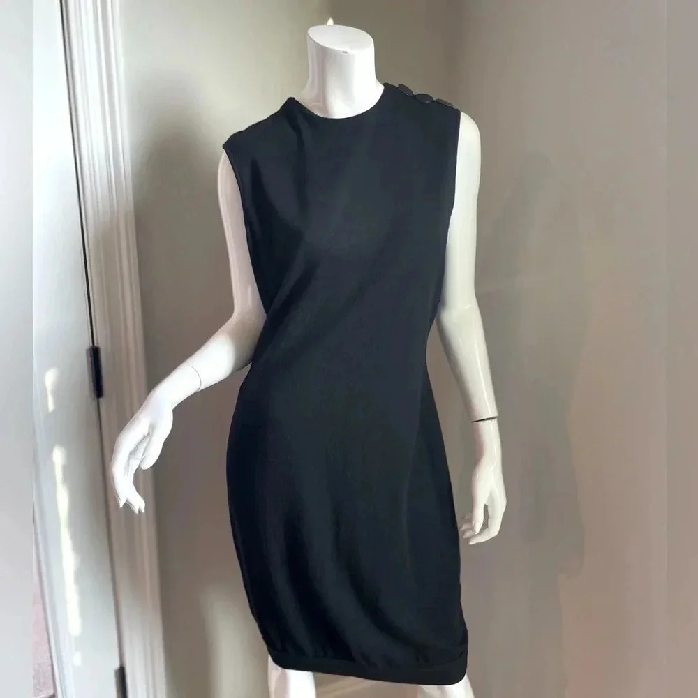 Calvin Klein Black Sleeveless 3 button Stretch Shell Dress. Size Medium